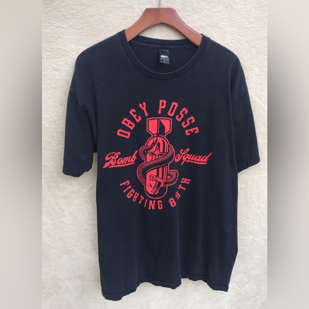 RARE OBEY Propaganda Bomb Squad T-Shirt: Men's Large EUC